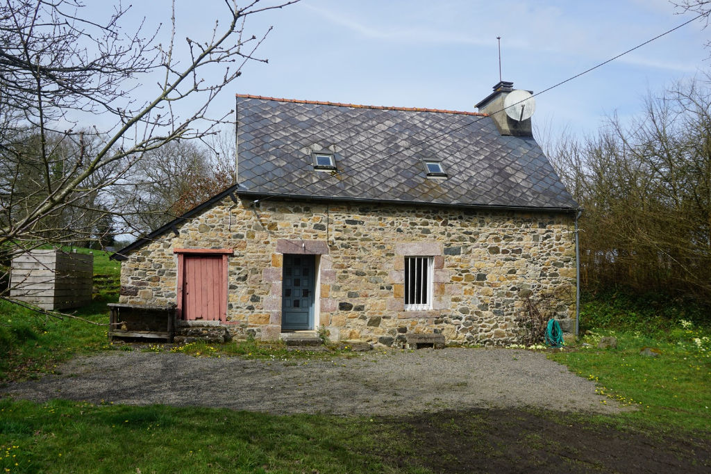 PLUDUAL : A VENDRE MAISON EN PIERRE A RENOVER ! PLUDUAL : A VENDRE MAISON EN PIERRE A RENOVER !