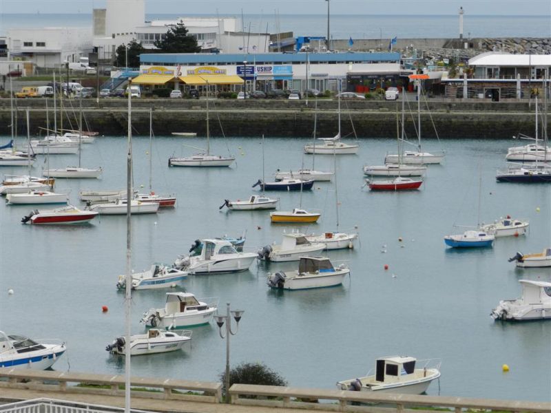 APPARTEMENT A VENDRE SAINT-QUAY-PORTRIEUX : VUE SUR LE PORT ! APPARTEMENT A VENDRE SAINT-QUAY-PORTRIEUX : VUE SUR LE PORT !