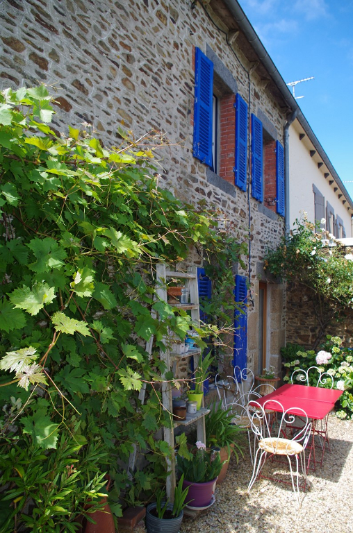 BINIC : A VENDRE MAISON EN PIERRE ENTIÈREMENT RÉNOVÉE ! BINIC : A VENDRE MAISON EN PIERRE ENTIÈREMENT RÉNOVÉE !