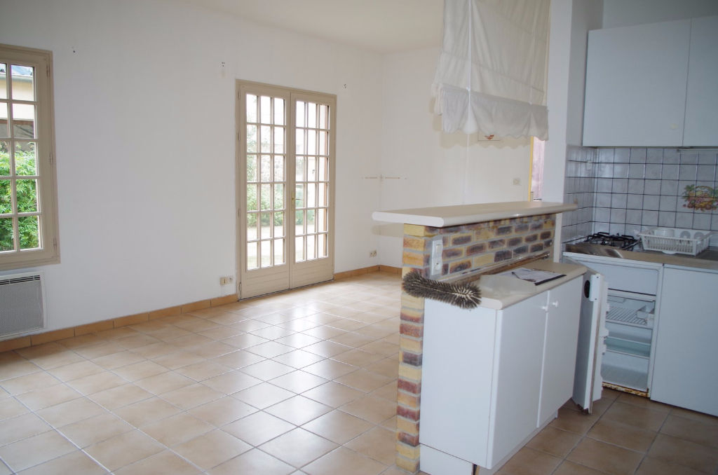 MAISON A VENDRE : SAINT-QUAY AU COEUR DE VILLE ! MAISON A VENDRE : SAINT-QUAY AU COEUR DE VILLE !