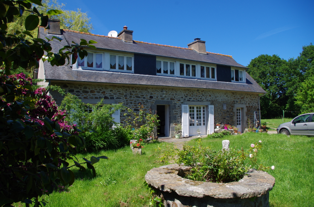 PLOURHAN : A VENDRE MAISON EN PIERRE ! PLOURHAN : A VENDRE MAISON EN PIERRE !
