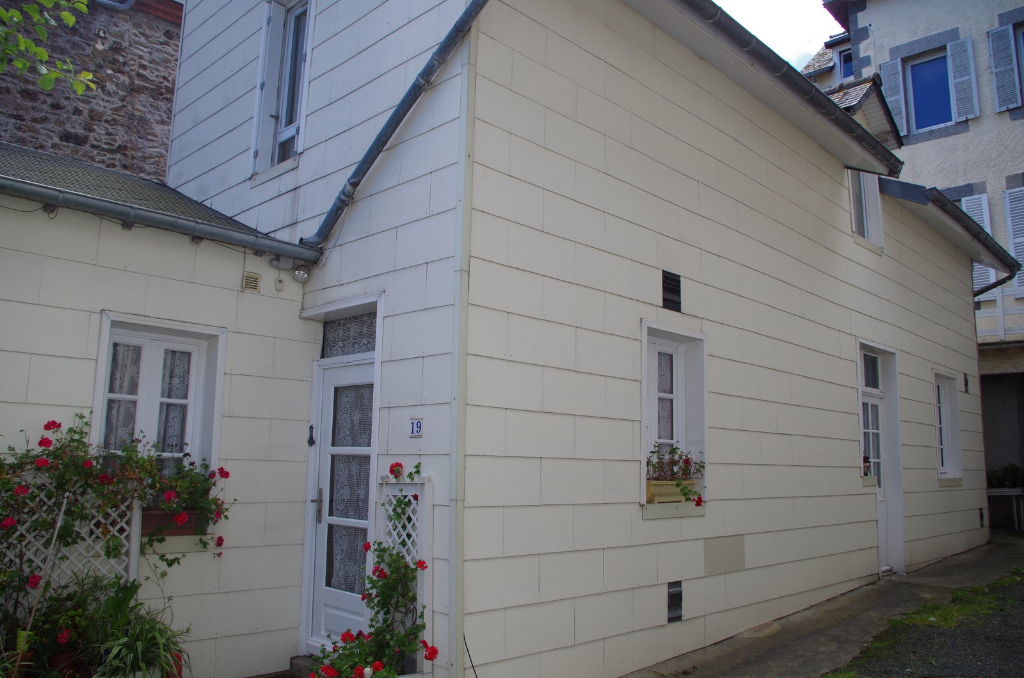 APPARTEMENT A VENDRE EMPLACEMENT CENTRAL ! APPARTEMENT A VENDRE EMPLACEMENT CENTRAL !