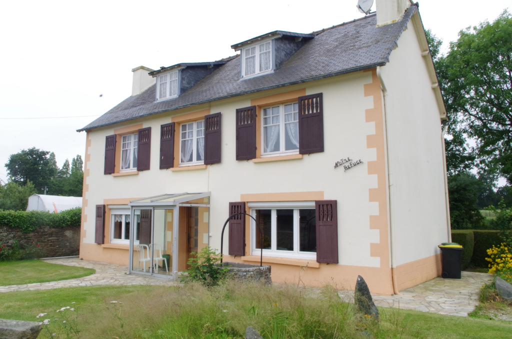 MAISON A VENDRE PLOURHAN : UN BEAU POTENTIEL ! MAISON A VENDRE PLOURHAN : UN BEAU POTENTIEL !