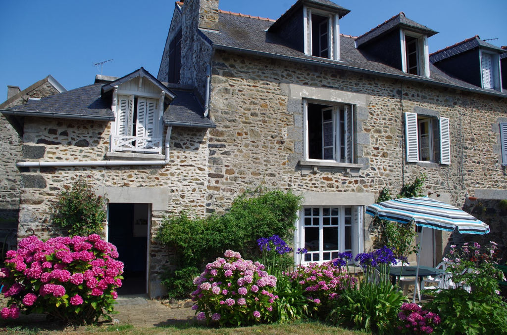 MAISON A VENDRE ETABLES SUR MER ! MAISON A VENDRE ETABLES SUR MER !