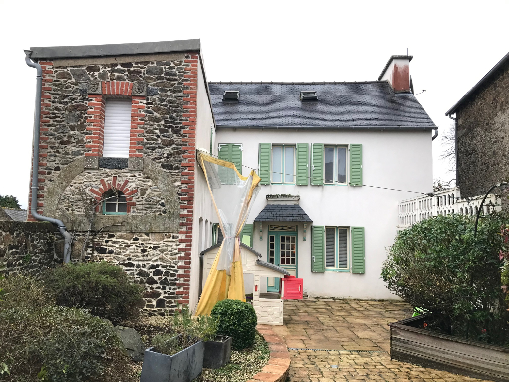 ÉTABLES SUR MER : A VENDRE MAISON PROCHE DES COMMERCES ! ÉTABLES SUR MER : A VENDRE MAISON PROCHE DES COMMERCES !