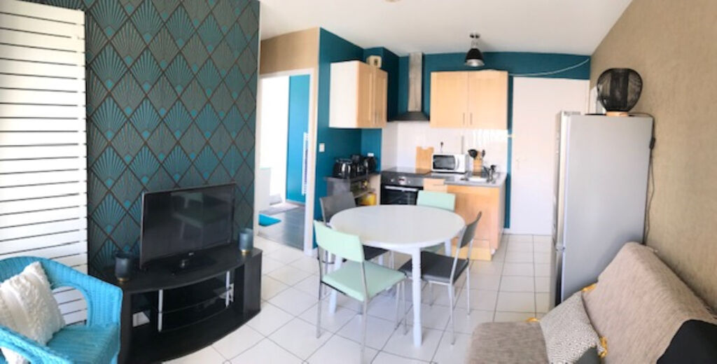 LOCATION SAISONNIERE : APPARTEMENT 4 COUCHAGES ! LOCATION SAISONNIERE : APPARTEMENT 4 COUCHAGES !