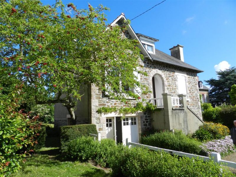 MAISON A VENDRE : AU COEUR D ETABLES SUR MER ! MAISON A VENDRE : AU COEUR D ETABLES SUR MER !