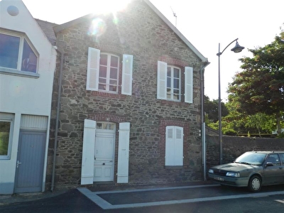 ETABLES SUR MER dans un hameau