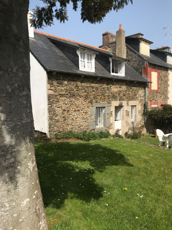 LOCATION SAISONNIERE : Jolie longère très bien située, proche de la mer, 3 chambres, magnifique jardin ! LOCATION SAISONNIERE : Jolie longère très bien située, proche de la mer, 3 chambres, magnifique jardin !