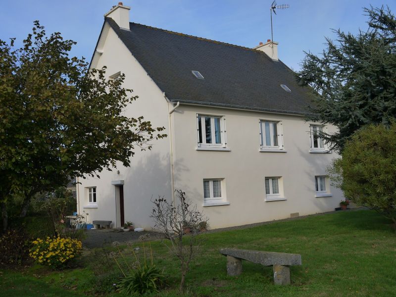 ETABLES SUR MER : A VENDRE MAISON A FORT POTENTIEL ! ETABLES SUR MER : A VENDRE MAISON A FORT POTENTIEL !