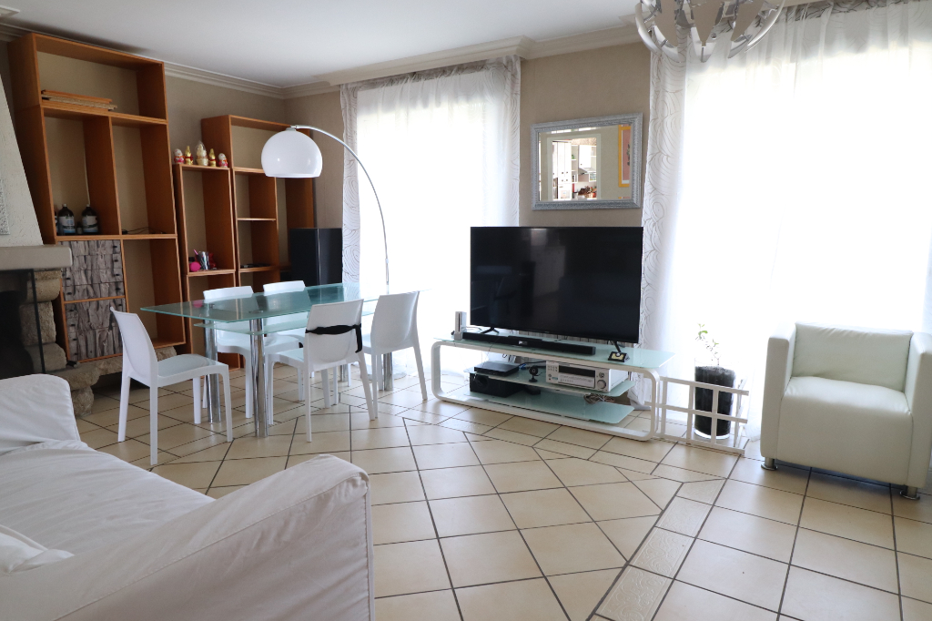 SAINT AVE - Maison familiale 6 chambres 155 m² SAINT AVE - Maison familiale 6 chambres 155 m²