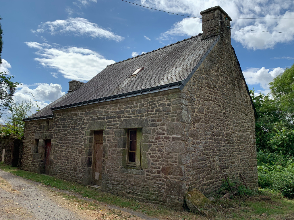 Maison en pierre à rénover, Quistinic centre Maison en pierre à rénover, Quistinic centre