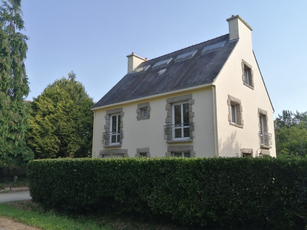 Plescop aux portes de Vannes pour cette grande maison à rénover Plescop aux portes de Vannes pour cette grande maison à rénover