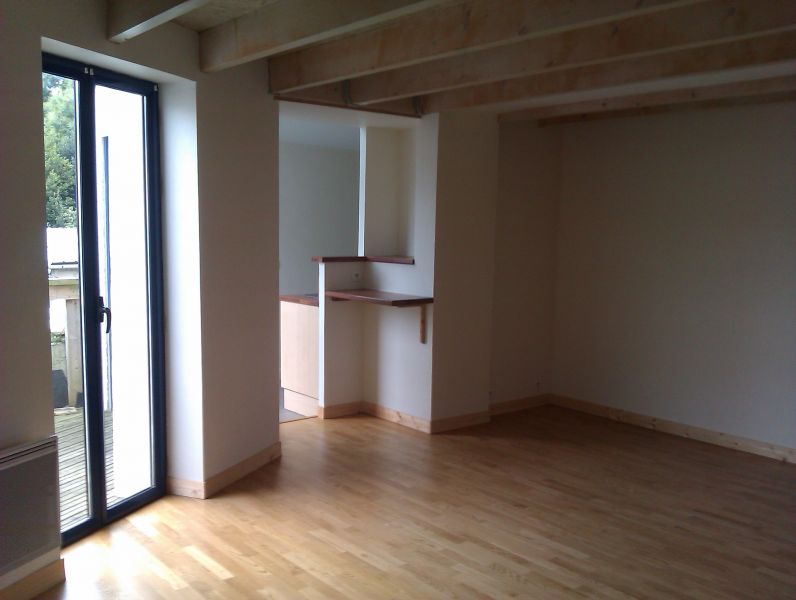 BREST SAINT MICHEL - BEL APPARTEMENT T3  DUPLEX - 55m�