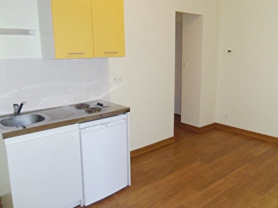 BREST - SAINT-MARTIN -STUDIO de 18 m�