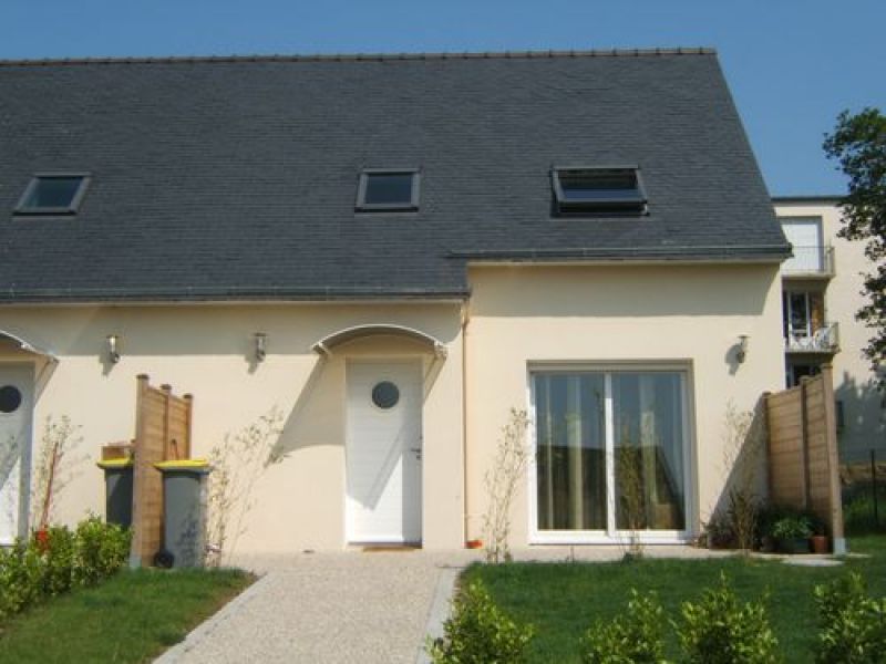 LE RELECQ KERHUON - MAISON RECENTE T4 - 70m² LE RELECQ KERHUON - MAISON RECENTE T4 - 70m²