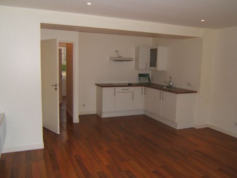 SAINT PABU -  BEL APPARTEMENT T3 - 72m�