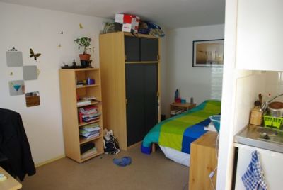 LANNION - STUDIO - 20m� environ