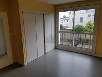 BREST - KERINOU - APPARTEMENT T1 - 28m�