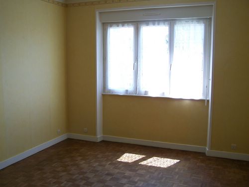 KERBONNE - APPARTEMENT T3 - parking