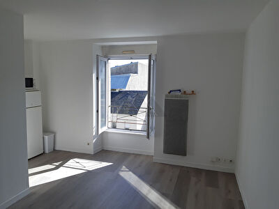 RECOUVRANCE - STUDIO RENOVE de 21 m�