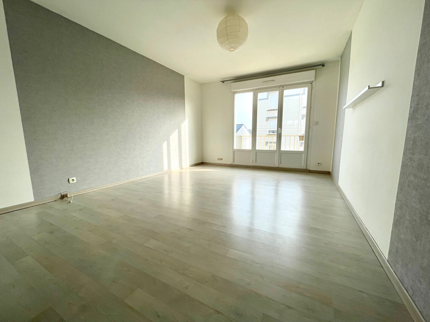 T3 - RUE DE LOSTALLEN - 67m² T3 - RUE DE LOSTALLEN - 67m²