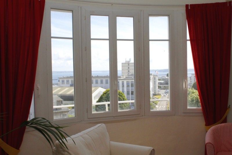 T4 -ASCENSEUR - SAINT MICHEL -93m² T4 -ASCENSEUR - SAINT MICHEL -93m²