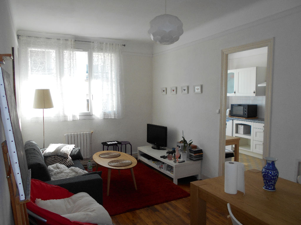 T2 - RUE KERAVEL - 47.57 M² T2 - RUE KERAVEL - 47.57 M²