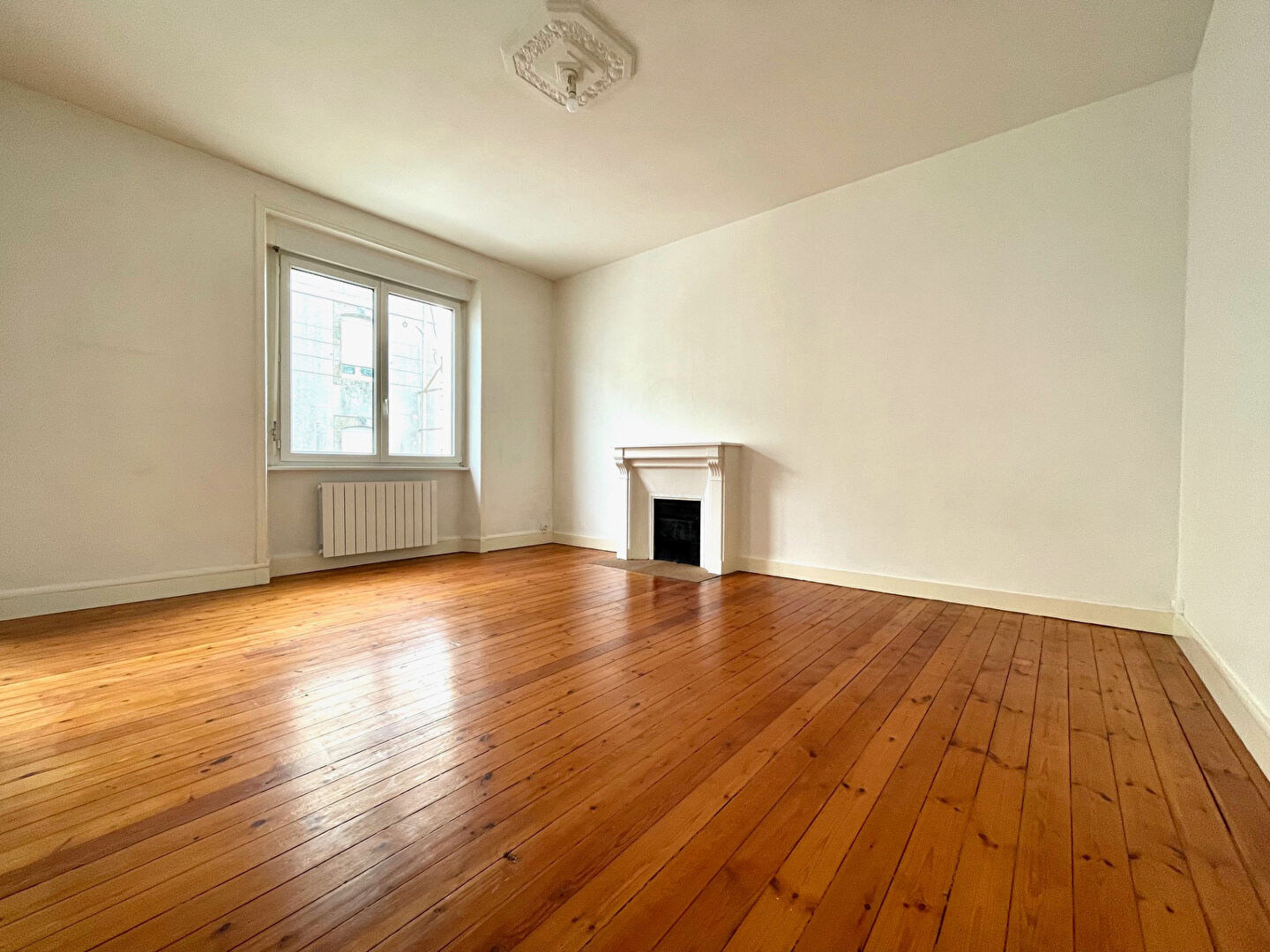 T1 - RUE JULES GUESDE - 32,81 m² T1 - RUE JULES GUESDE - 32,81 m²
