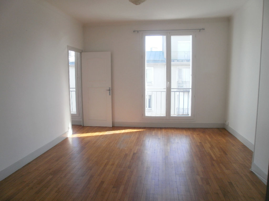 T3 - RUE DE LYON - 63 m2 T3 - RUE DE LYON - 63 m2