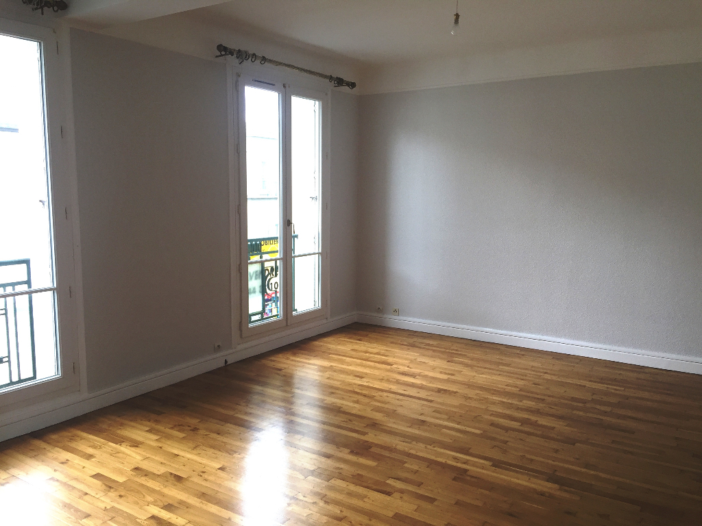 T4 ASCENSEUR - TRIANGLE D'OR/SIAM - 79.34 m² T4 ASCENSEUR - TRIANGLE D'OR/SIAM - 79.34 m²