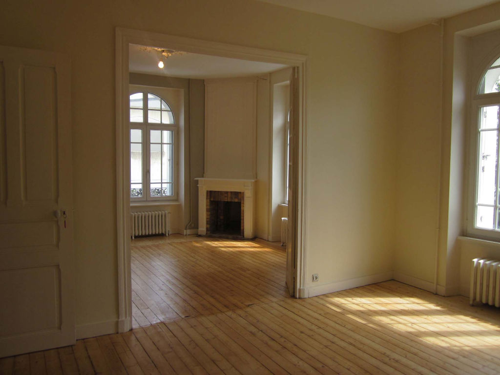 EXCEPTIONNEL - MAISON T5 - SAINT MICHEL EXCEPTIONNEL - MAISON T5 - SAINT MICHEL