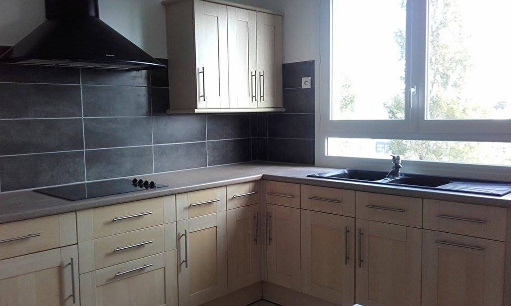 T3 - RUE CHARLIE CHAPLIN - 68 m² T3 - RUE CHARLIE CHAPLIN - 68 m²