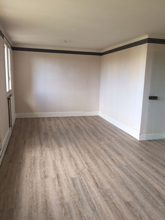 T4 - GARAGE ASCENSEUR - CELESTIN FREINET - 83 m² T4 - GARAGE ASCENSEUR - CELESTIN FREINET - 83 m²