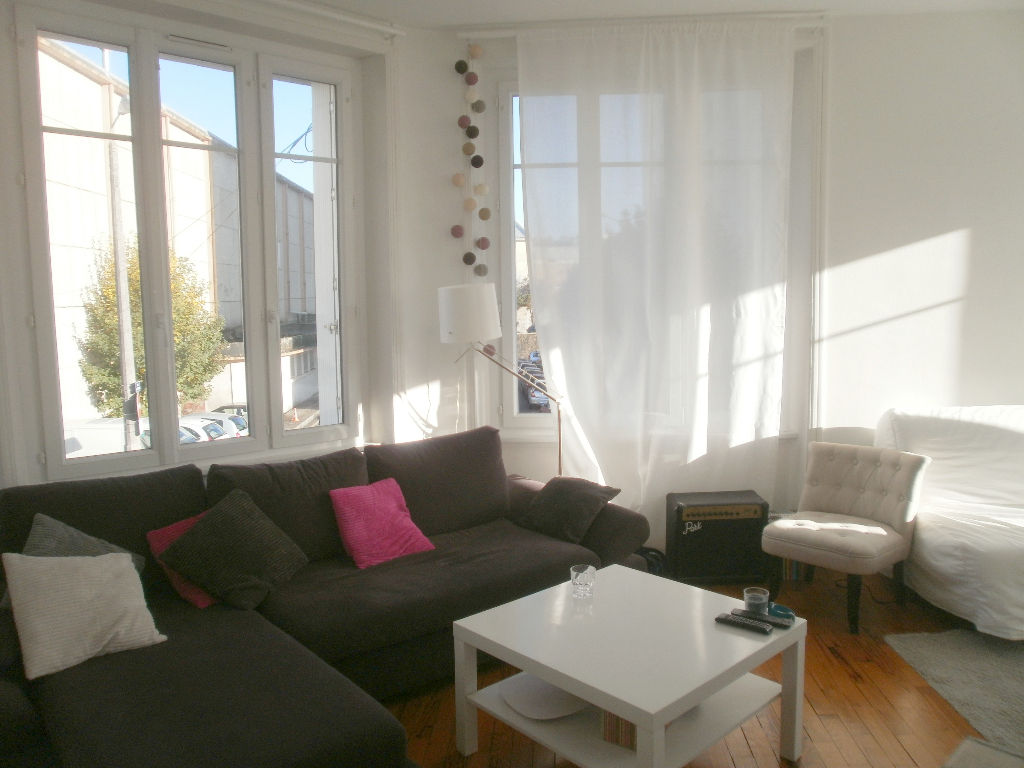 T2 - RUE DE KERORIOU - 48.82 m2 T2 - RUE DE KERORIOU - 48.82 m2