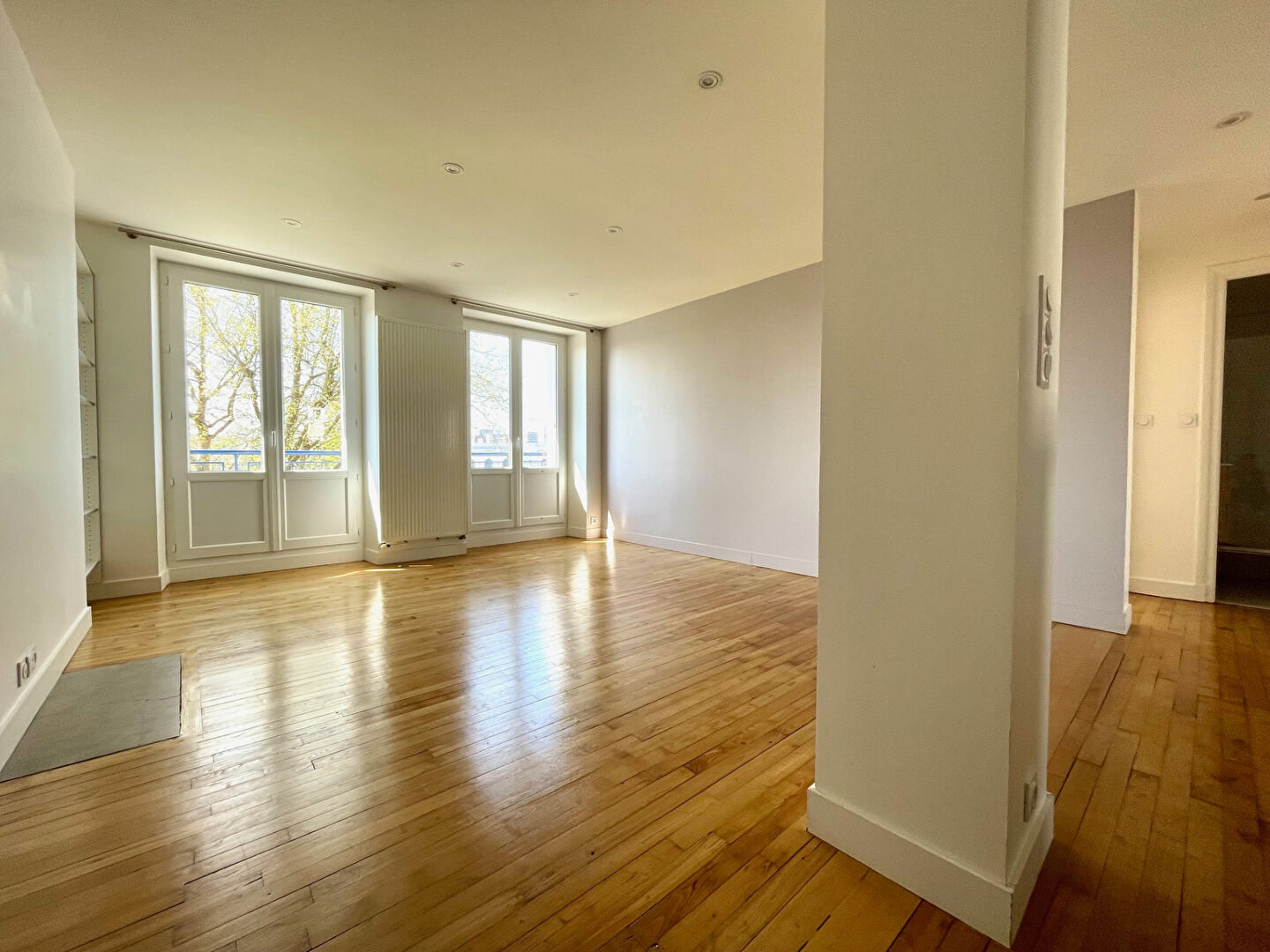 T4 - RUE MICHELET - 73.30 m² T4 - RUE MICHELET - 73.30 m²
