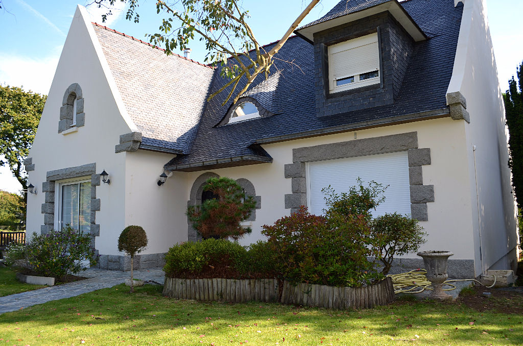 MAISON DE CHARME 5CH. - BOHARS - 152M² MAISON DE CHARME 5CH. - BOHARS - 152M²