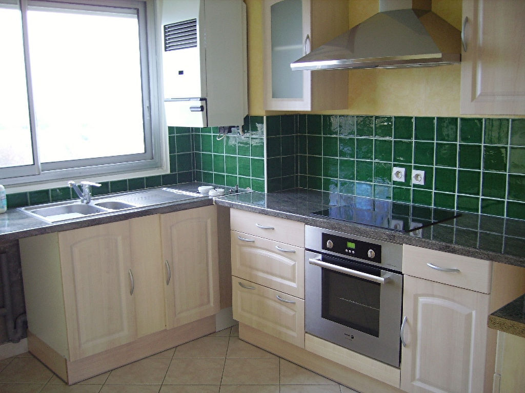 T4 - BREST SAINT PIERRE - VUE MER - 76M² T4 - BREST SAINT PIERRE - VUE MER - 76M²