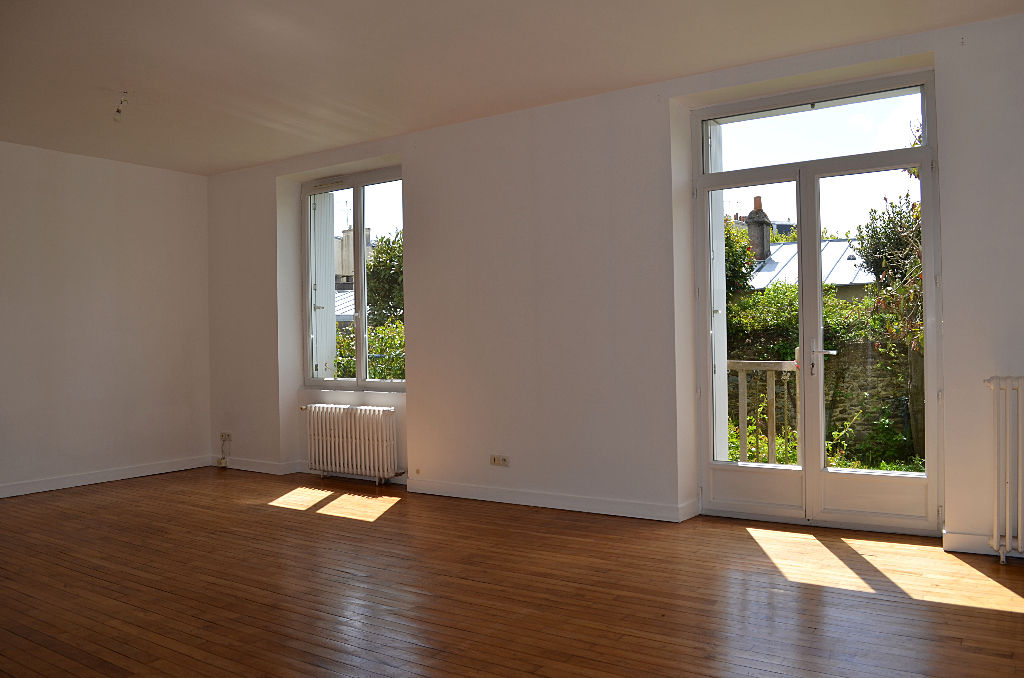 MAISON 4 CHAMBRES - BREST SAINT MICHEL - 130M² MAISON 4 CHAMBRES - BREST SAINT MICHEL - 130M²