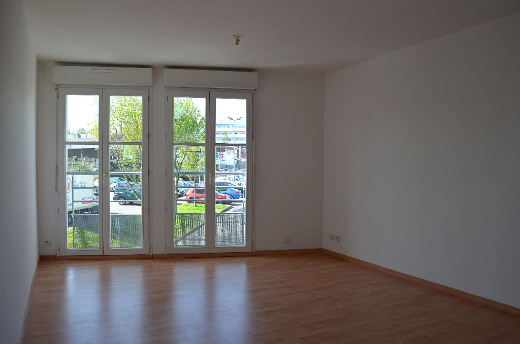 T2 - BREST KERINOU - PARKING PRIVATIF - 45M² T2 - BREST KERINOU - PARKING PRIVATIF - 45M²