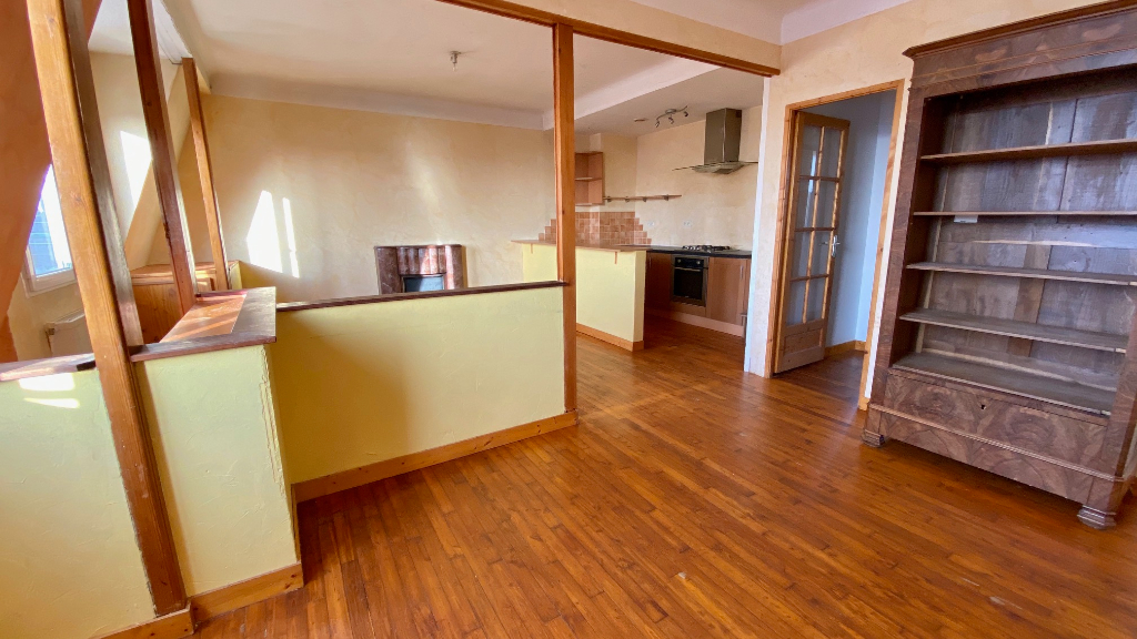 T4 - SECTEUR PRAT LEDAN - GARAGE - 80M² T4 - SECTEUR PRAT LEDAN - GARAGE - 80M²