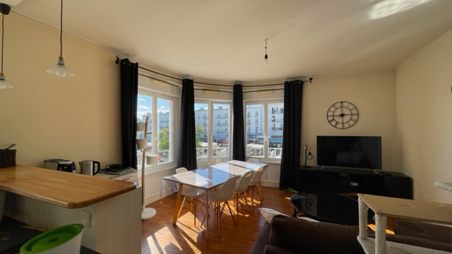 T3 - RUE MONGE - 75 m2 T3 - RUE MONGE - 75 m2