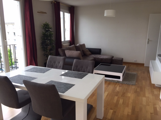 T3 MEUBLE - RUE EDOUARD CORBIERE - 76.42 m² T3 MEUBLE - RUE EDOUARD CORBIERE - 76.42 m²