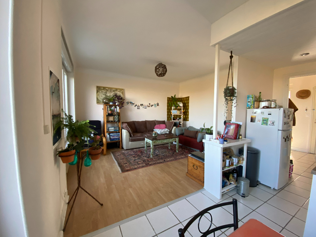 T1 BIS - RUE COLBERT - 50 m2 T1 BIS - RUE COLBERT - 50 m2