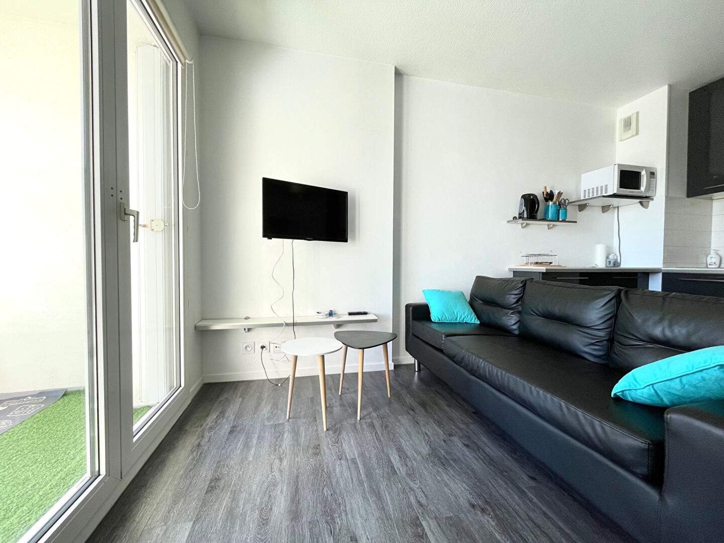 T1 BIS N° 45 - 2 RUE LE FLEM - 30 m2 - Aménagé avec goût T1 BIS N° 45 - 2 RUE LE FLEM - 30 m2 - Aménagé avec goût