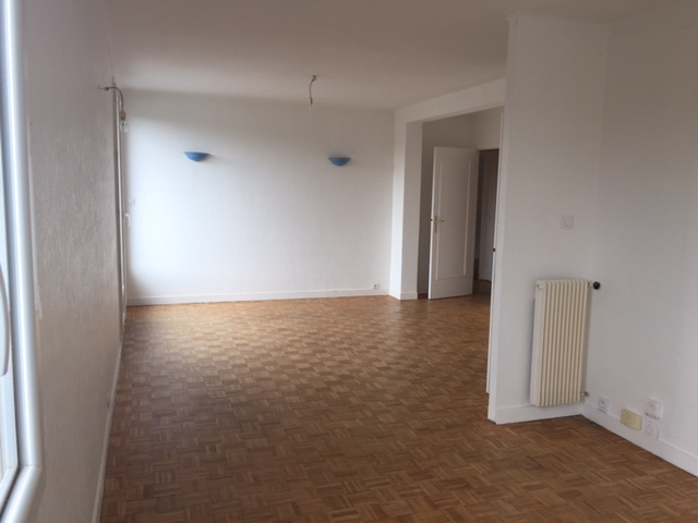 T4 - RUE DU BOUGUEN - 70 m2 T4 - RUE DU BOUGUEN - 70 m2