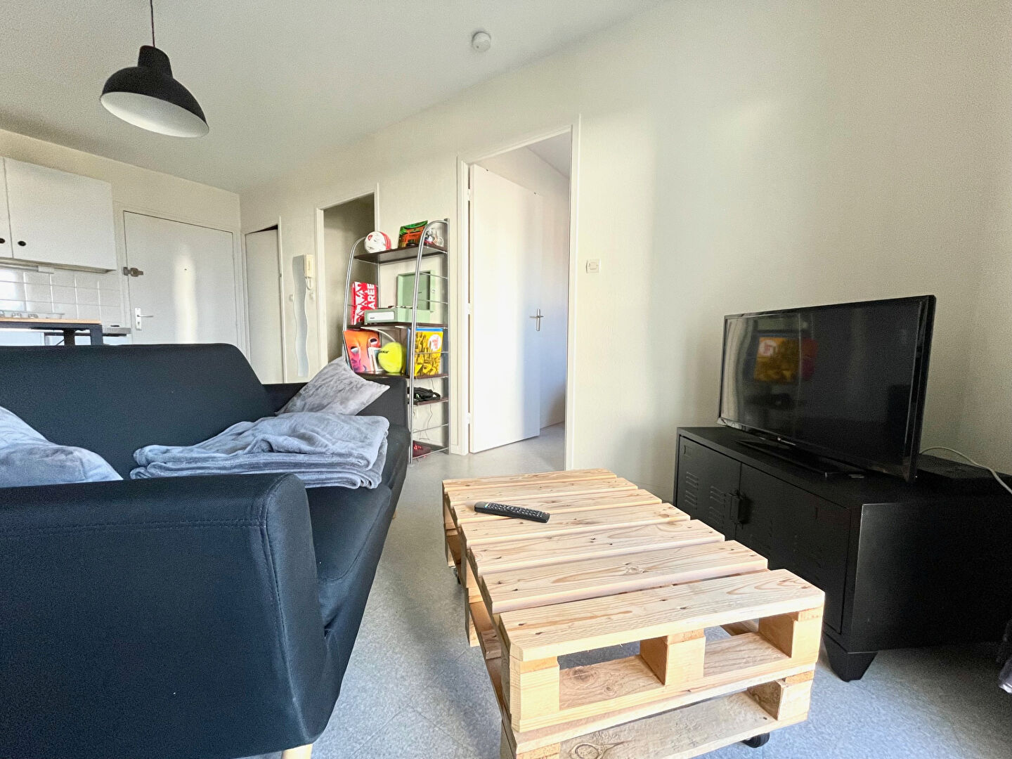 2 Rue M. Le Flem - T1 BIS - 30 m2 2 Rue M. Le Flem - T1 BIS - 30 m2
