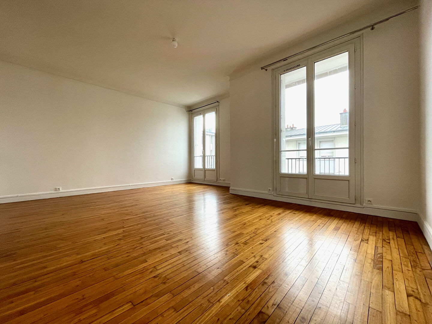 T3/T4 - RUE AIGUILLON - 84.92 m² T3/T4 - RUE AIGUILLON - 84.92 m²