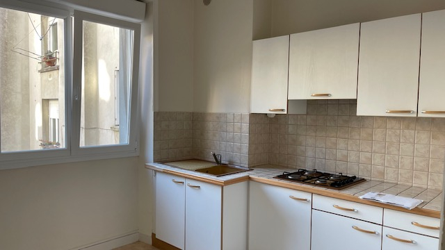 T2 - 13 RUE FAUTRAS - 54 m2 T2 - 13 RUE FAUTRAS - 54 m2
