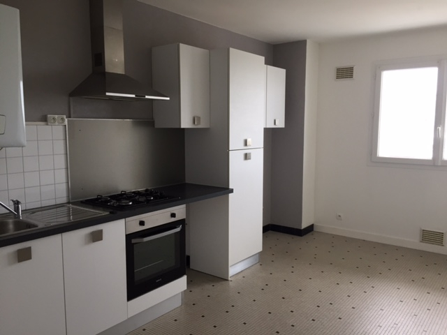 T4/5 ASCENSEUR - RUE ALBERT LOUPPE - 90.82 m² T4/5 ASCENSEUR - RUE ALBERT LOUPPE - 90.82 m²